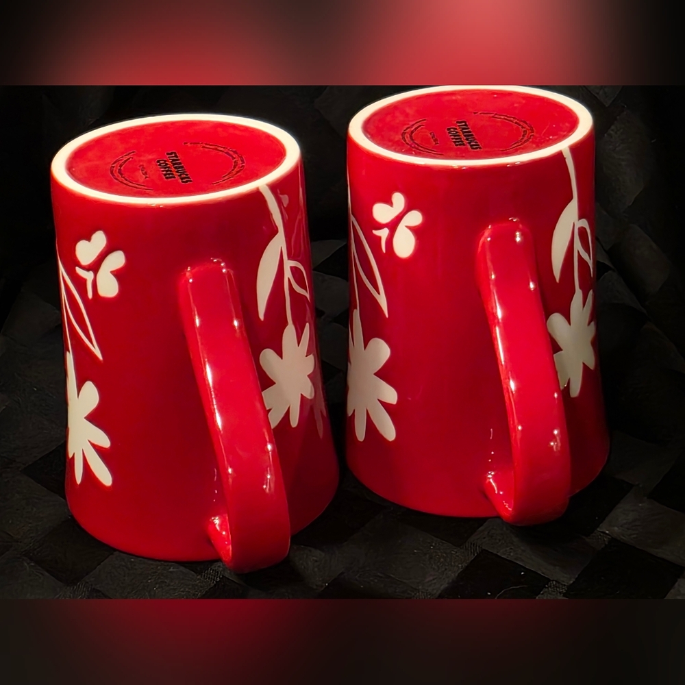 Pair Of Starbucks 2007 Coffee Mugs Red White Debossed Floral Flowers 12oz Cup - Picture 6 of 10